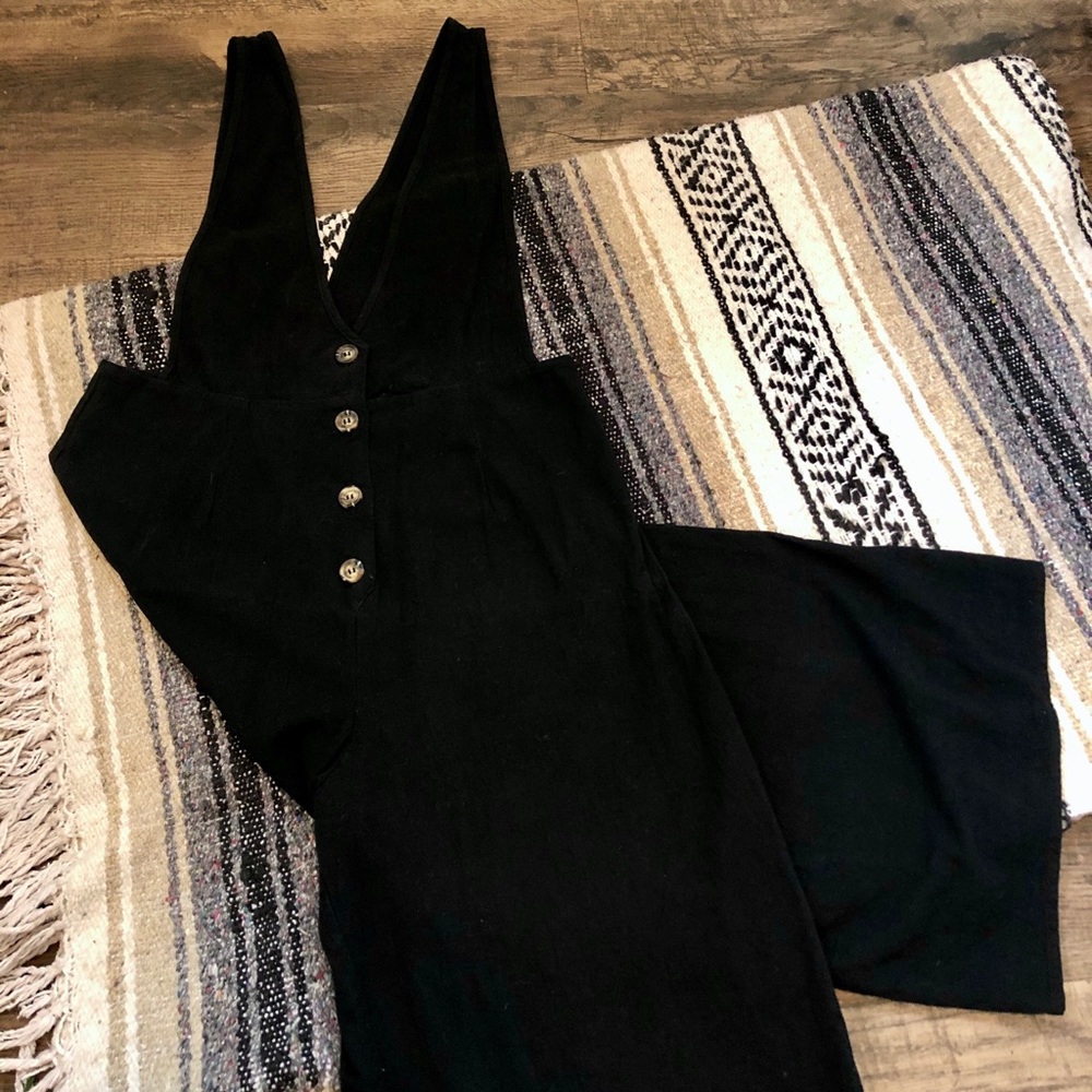 NWOT Black, Wide leg, Button-up, Cropped Overalls